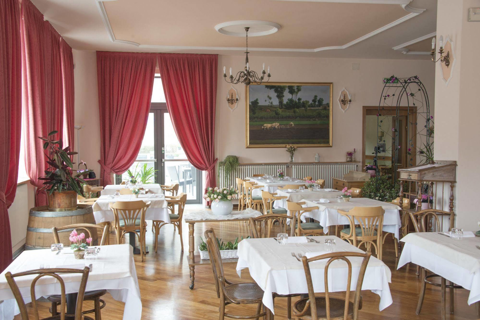 Hotel Du Lac Parc & Residence 拉瓦罗内 外观 照片