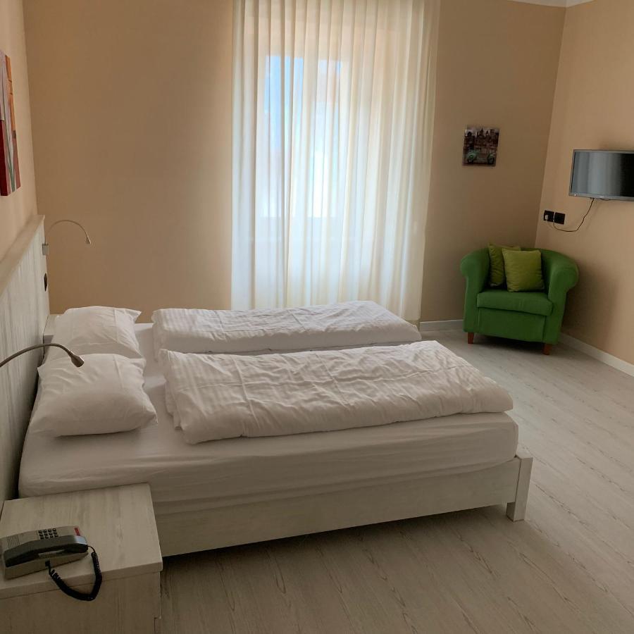 Hotel Du Lac Parc & Residence 拉瓦罗内 外观 照片